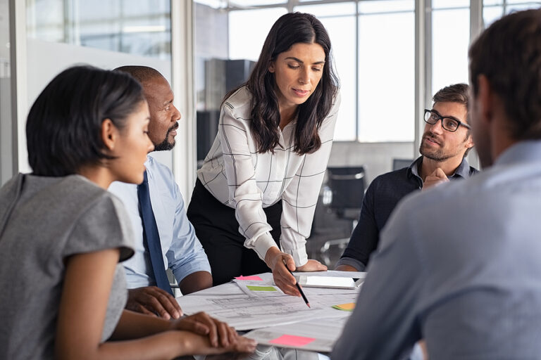 How Young Professionals Can Become Independent On Their Career Path